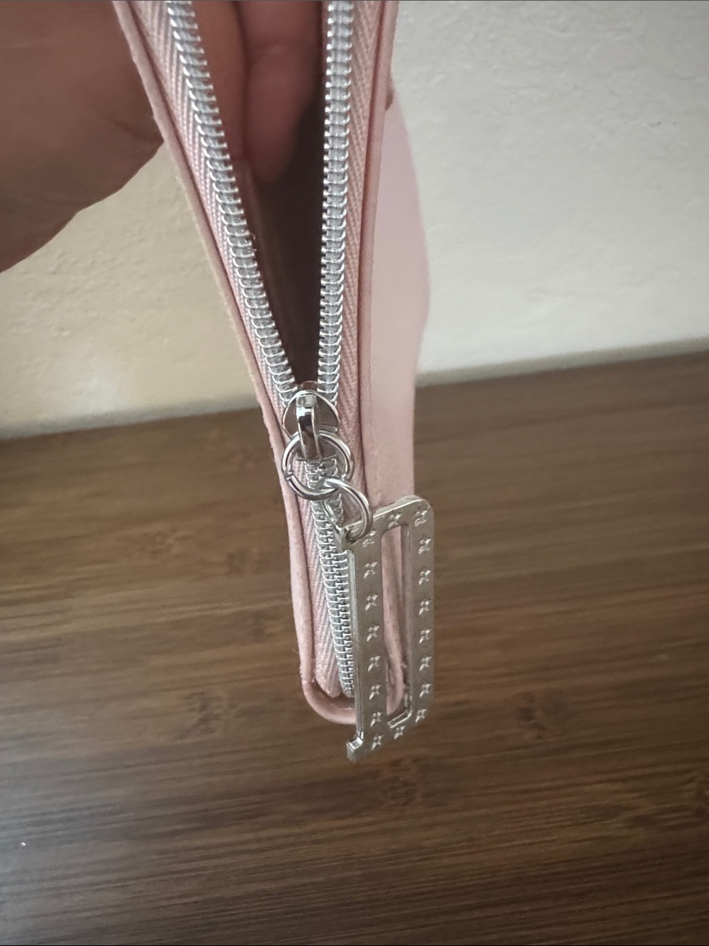 Dior Light Pink Embossed Logo Zip Pouch - Picture 4 of 5